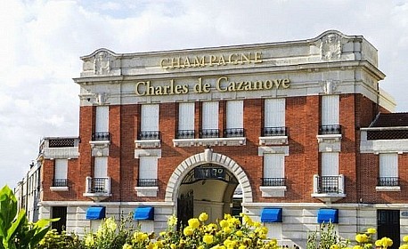 Charles de Cazanove za vhodnou cenu se slevou 13 %!